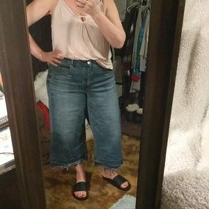 American eagle festival crop jeans❣️